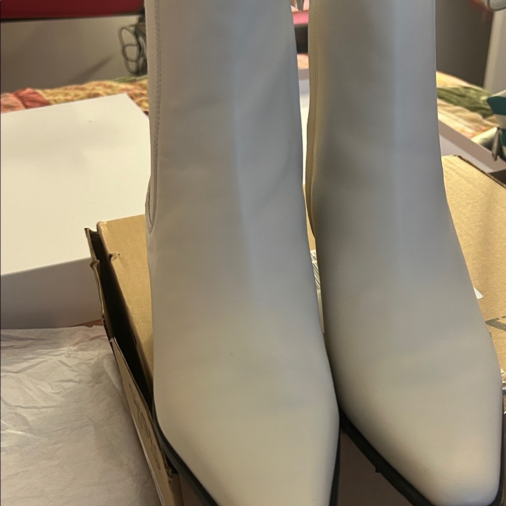 SARTO By Franco Sarto White Heeled Boots
